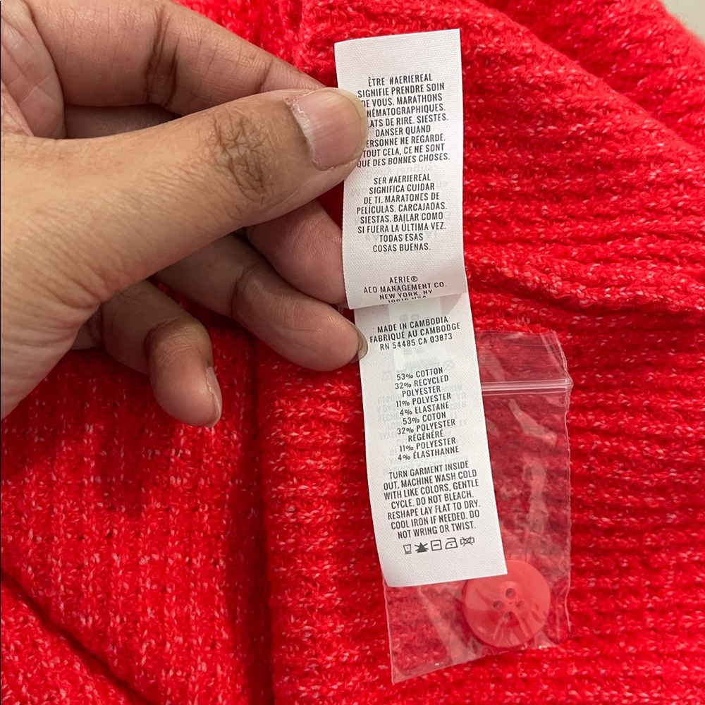 NWT aerie ($79.95Cad) OVERSIZED CozyUp Waffle Button Sweater in Bright Red - Picture 7 of 7
